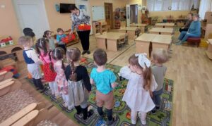 школа 2 младших. дети в классе. школа 2 тейково. школа 2 младших. дети в школе.